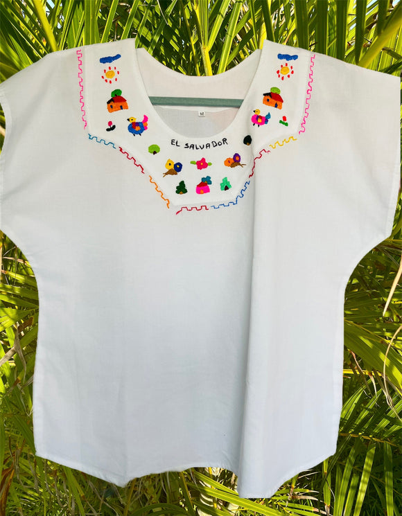 M Traditional Embroidered Top made in El Salvador-Blusa/Camisa hecha en El Salvador