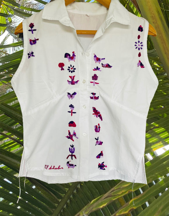 Size S Purple Monochrome Traditional Embroidered Top made in El Salvador-Blusa/Camisa hecha en El Salvador