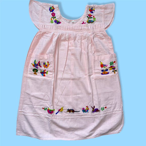 Size 5-6Y Colorful Traditional Embroidered Dress from El Salvador – Brooklyn Chunches Size 5-6Y Colorful Traditional Embroidered Dress from El Salvador – Brooklyn Chunches